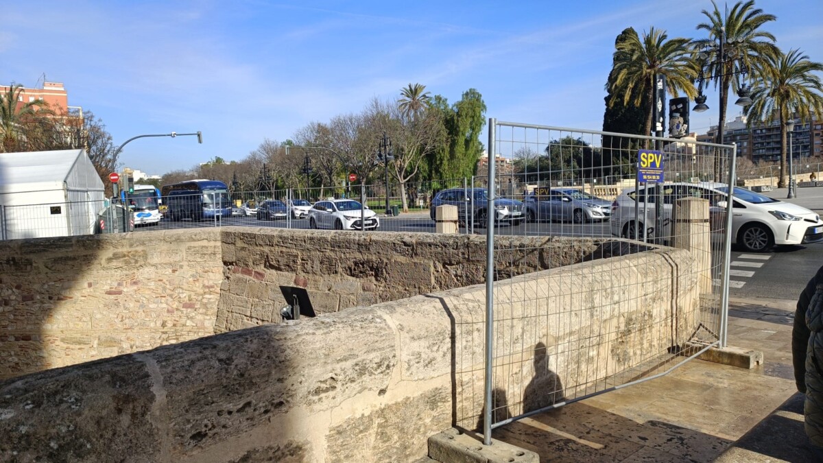 Las Torres de Serranos, protegidas por vallas